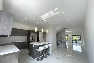 113 SE 1st Cir, Pompano Beach, FL 33060 - Photo 2
