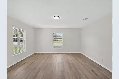 1373 32nd Avenue SW, Vero Beach, FL 32968 - Photo 6