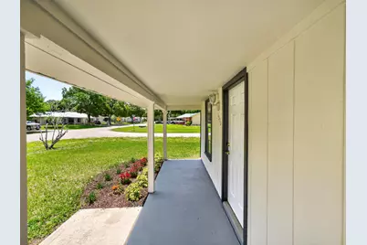 1373 32nd Avenue SW, Vero Beach, FL 32968 - Photo 4