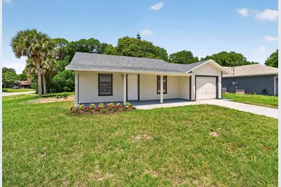 1373 32nd Avenue SW, Vero Beach, FL 32968 - Photo 2