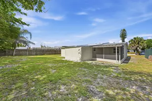 215 SE Airoso Blvd, Port Saint Lucie, FL 34983 - Photo 24
