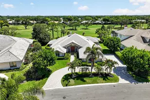 6711 SE Barrington Dr, Stuart, FL 34997 - Photo 2