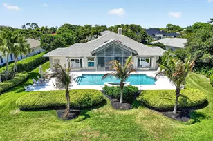 6711 SE Barrington Dr, Stuart, FL 34997 - Photo 2