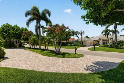 6711 SE Barrington Drive, Stuart, FL 34997 - Photo 6