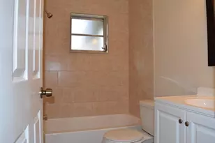 1652 SE Floresta Dr, Port Saint Lucie, FL 34983 - Photo 4