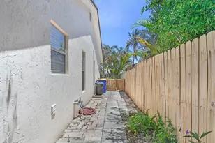 9040 SE Hobe Ridge Ave, Hobe Sound, FL 33455 - Photo 18