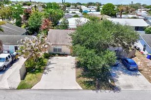 9040 SE Hobe Ridge Ave, Hobe Sound, FL 33455 - Photo 32