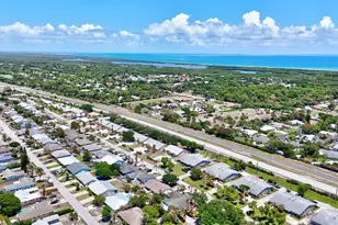 9040 SE Hobe Ridge Ave, Hobe Sound, FL 33455 - Photo 38