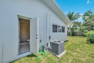 1970 NE 32nd St, Lighthouse Point, FL 33064 - Photo 52