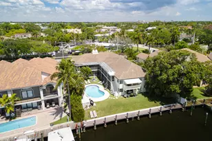 1308 Bayview Dr, Fort Lauderdale, FL 33304 - Photo 1
