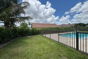 2153 Amesbury Cir, Wellington, FL 33414 - Photo 26