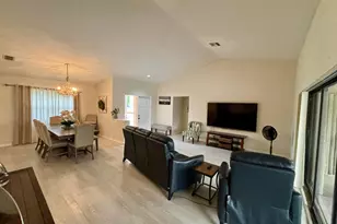 2153 Amesbury Cir, Wellington, FL 33414 - Photo 6