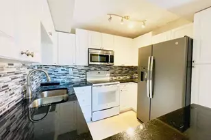 8206 Severn Dr, Boca Raton, FL 33433 - Photo 6