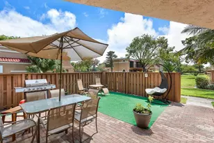 8206 Severn Dr, Boca Raton, FL 33433 - Photo 4