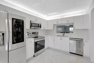 13355 SW 16th Ct, Pembroke Pines, FL 33027 - Photo 8