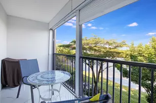 13355 SW 16th Ct, Pembroke Pines, FL 33027 - Photo 2