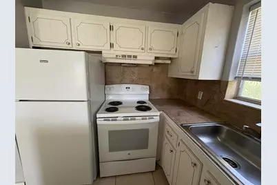 298 Windsor M, West Palm Beach, FL 33417 - Photo 4