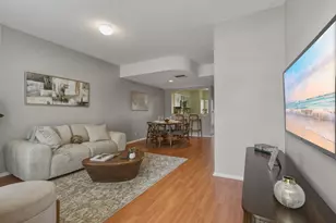 16635 Hemingway Dr, Weston, FL 33326 - Photo 2