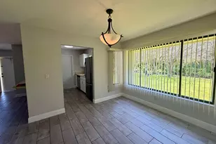1590 SE Dewberry Ct, Port Saint Lucie, FL 34952 - Photo 4