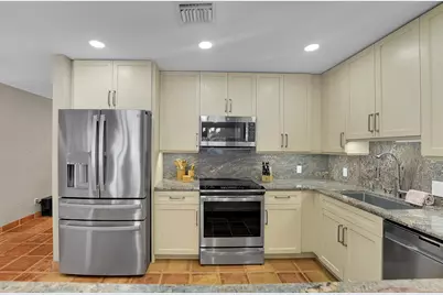 1066 SW 27th Place, Boynton Beach, FL 33426 - Photo 14