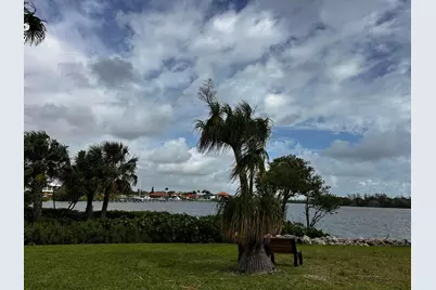 6142 SE Landing Way #16, Stuart, FL 34997 - Photo 10