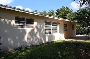 151 Henning Dr, West Palm Beach, FL 33406 - Photo 2