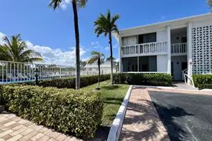 4201 S Ocean Blvd, South Palm Beach, FL 33480 - Photo 2