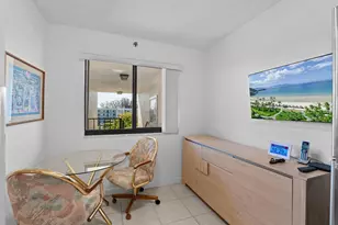 3138 Via Poinciana, Lake Worth, FL 33467 - Photo 10