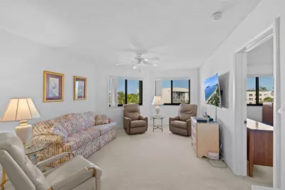 3138 Via Poinciana #410, Lake Worth, FL 33467 - Photo 14