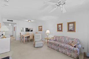 3138 Via Poinciana, Lake Worth, FL 33467 - Photo 12