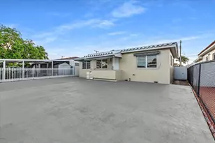 4719 E 8th Ct, Hialeah, FL 33013 - Photo 2