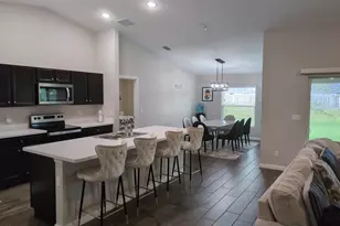 2202 SE Lucaya St, Port Saint Lucie, FL 34952 - Photo 8