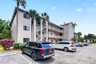5032 Rose Hill Dr, Boynton Beach, FL 33437 - Photo 2