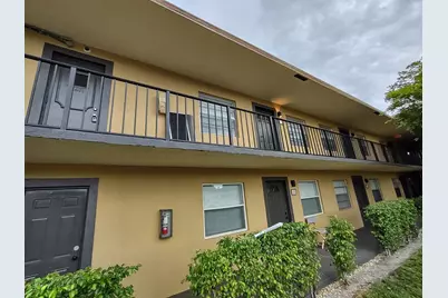 1401 NE 17th Court #208, Fort Lauderdale, FL 33305 - Photo 2