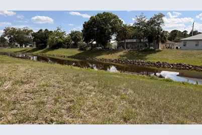 2532 SW Monterrey Lane, Port Saint Lucie, FL 34953 - Photo 4