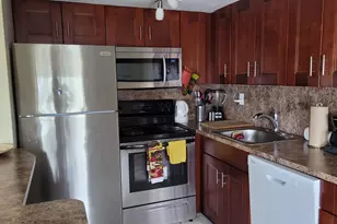 300 Oregon St, Hollywood, FL 33019 - Photo 10