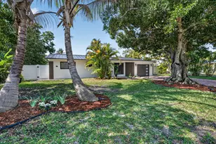 454 Dover Rd, Jupiter, FL 33469 - Photo 2