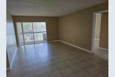 711 N Pine Island Road #213, Plantation, FL 33324 - Photo 8