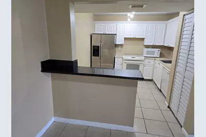 711 N Pine Island Road #213, Plantation, FL 33324 - Photo 6