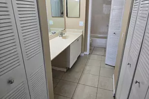 711 N Pine Island Rd, Plantation, FL 33324 - Photo 14