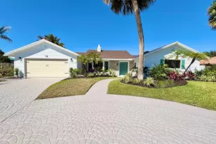 14 SE Paddock Cir, Jupiter, FL 33469 - Photo 1