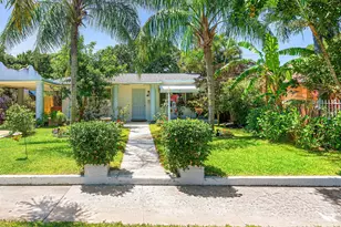 418 Kern St, West Palm Beach, FL 33405 - Photo 1