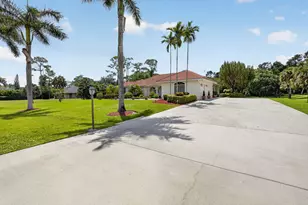 9774 Saddle Ct, Lake Worth, FL 33467 - Photo 8