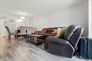 1200 SW 124th Terrace, Pembroke Pines, FL 33027 - Photo 6