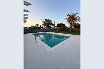 435 SE Asbury Lane, Port Saint Lucie, FL 34983 - Photo 4