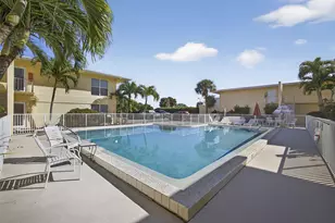 727 Hummingbird Way, North Palm Beach, FL 33408 - Photo 18