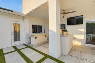 1044 NW 6th Dr, Boca Raton, FL 33486 - Photo 36