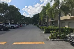 700 S Crestwood Ct Ct S, Royal Palm Beach, FL 33411 - Photo 6