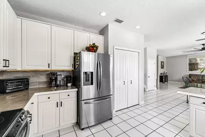 18250 Blue Lake Way, Boca Raton, FL 33498 - Photo 18