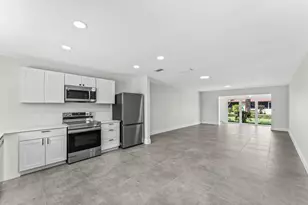 711 Laconia Cir, Greenacres, FL 33467 - Photo 4